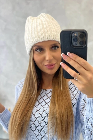 Czapka damska Rebeka K345 biała