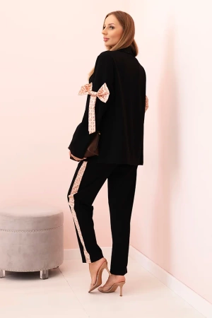 Komplet damska z wiskozą – marynarka z klapami i spodnie z lampasem czarny