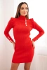 Sukienka swetrowa dopasowana z guzikami czerwony