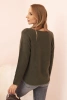 Sweter damska z wiskozą z dekoltem w serek ciemny khaki