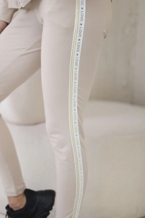 Komplet damski bawełniany z lampasem i ściągaczami beżowy