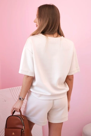 Komplet damski masełko z szortami z wysokim stanem beżowy