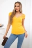 Bluzka z koronkowym dekoltem musztardowa