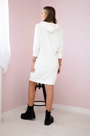 Sukienka welurowa z kapturem ecru