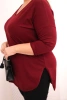 Bluzka damska bawełniana Plus Size z dekoltem V i podwijanym rękawem bordowa