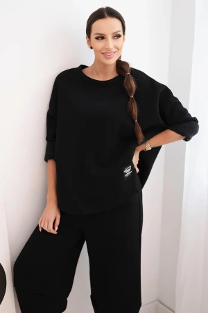 Komplet damski dresowy z grubszego materiału z szerokimi nogawkami czarny