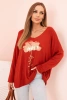 Bluzka damska z wiskozy z długim rękawem i złotym kwiatowym nadrukiem ruda