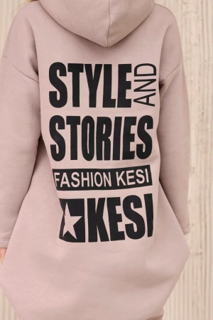 Bluza ocieplana z długim tyłem i kapturem ciemny beżowy