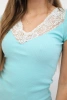 Bluzka z koronkowym dekoltem miętowa