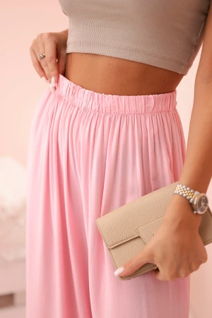 Spodnie damskie wiskozowe szerokie z gumką w pasie jasno różowe