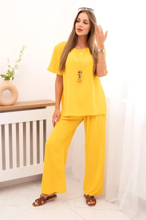 Komplet damska z luźną bluzką i szerokimi spodniami żółty