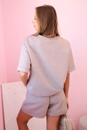 Komplet damski masełko z szortami z wysokim stanem beżowy melanż