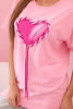T-shirt damska bawełniana oversize z sercem i frędzlami jasno różowa