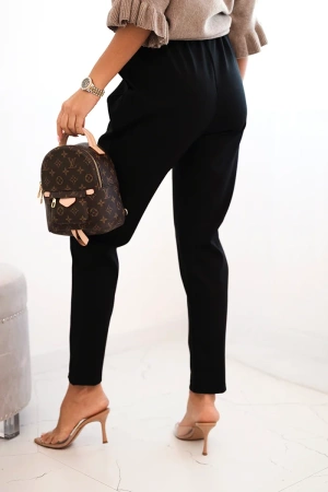 Spodnie damskie wiskozowe z paskiem i zwężaną nogawką czarne