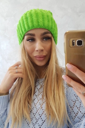 Czapka z wywinięciem Magda K293 zielony neon