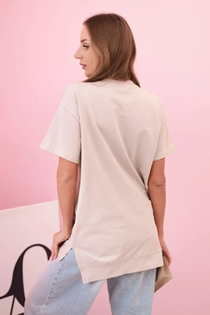 T-shirt damska bawełniana oversize z sercem i frędzlami beżowa