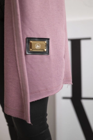 Narzutka z napisami ciemny różowy