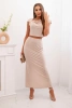 Komplet damski z bluzką z ozdobną klamrą i dopasowaną spódnicą beżowy