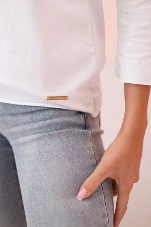 Bluzka damska z dekoltem w łódkę biała