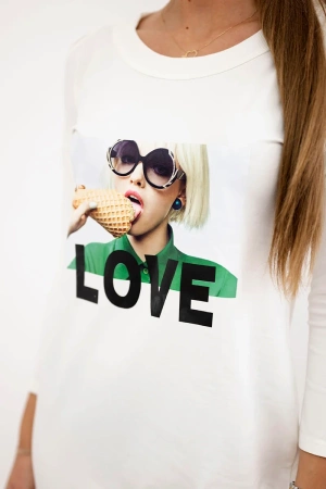 Sukienka z nadrukiem Love ecru