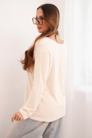 Sweter damski z wełną z dekoltem V ecru