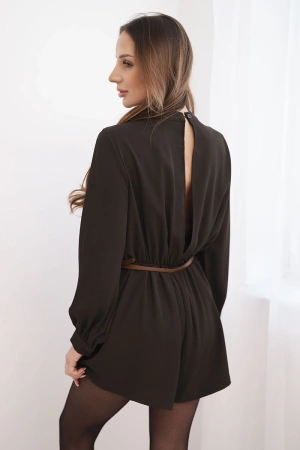 Kombinezon damski z paskiem i długim rękawem brązowy