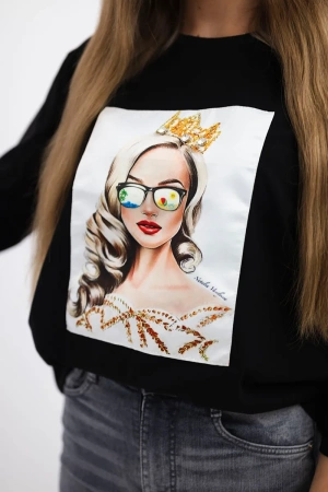 Bluzka z grafiką dziewczyny w okularach 3D czarna