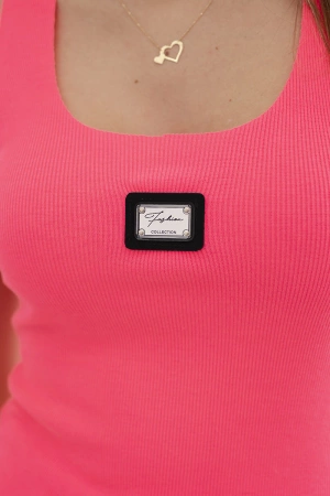 Bluzka prążkowana z blaszką różowy neon