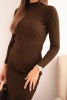 Sukienka damska wiskozowa prążkowana z długim rękawem i stójką brązowa