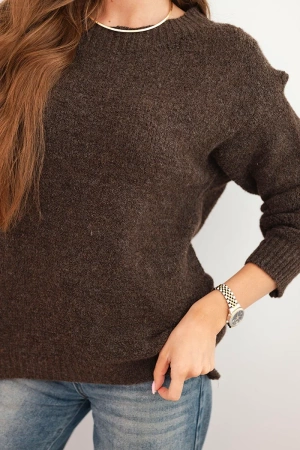 Sweter damski z wełną z długim rękawem i okrągłym dekoltem brązowy