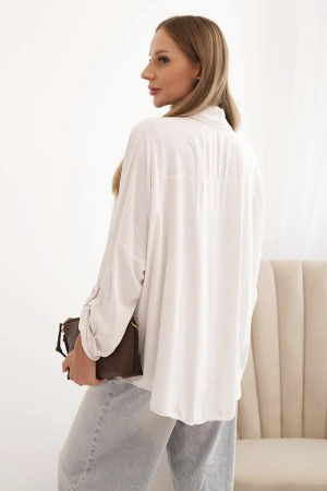 Koszula damska z wiskozą z ozdobnymi guzikami i kołnierzem beżowa