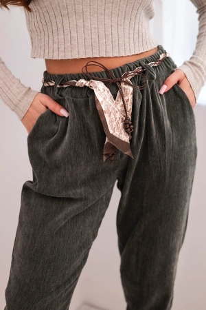 Spodnie damskie z wiskozy z apaszkowym paskiem khaki